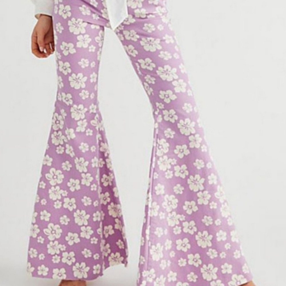 Free people, we are free just float on flare leg floral sz 30 jeans